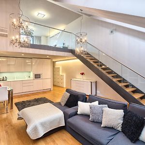 Karlin Residence By Tkc